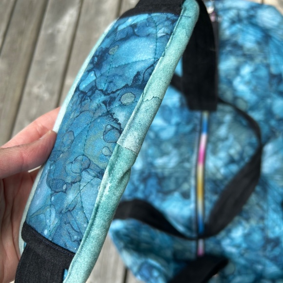 Quilt Duffle Bag - Picture 4 of 14